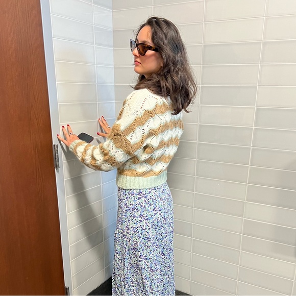 Meet your Posher, Karime - Picture 1 of 1